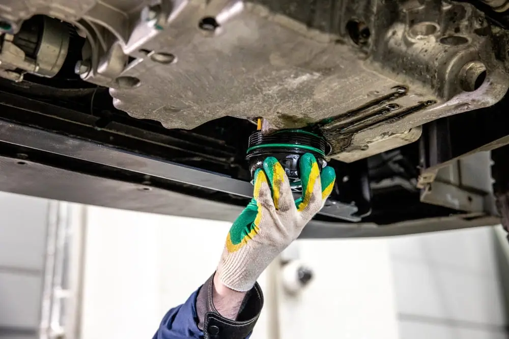 cada cuanto se cambia el aceite de un carro